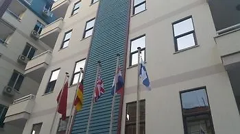 Hotel Midi 2*